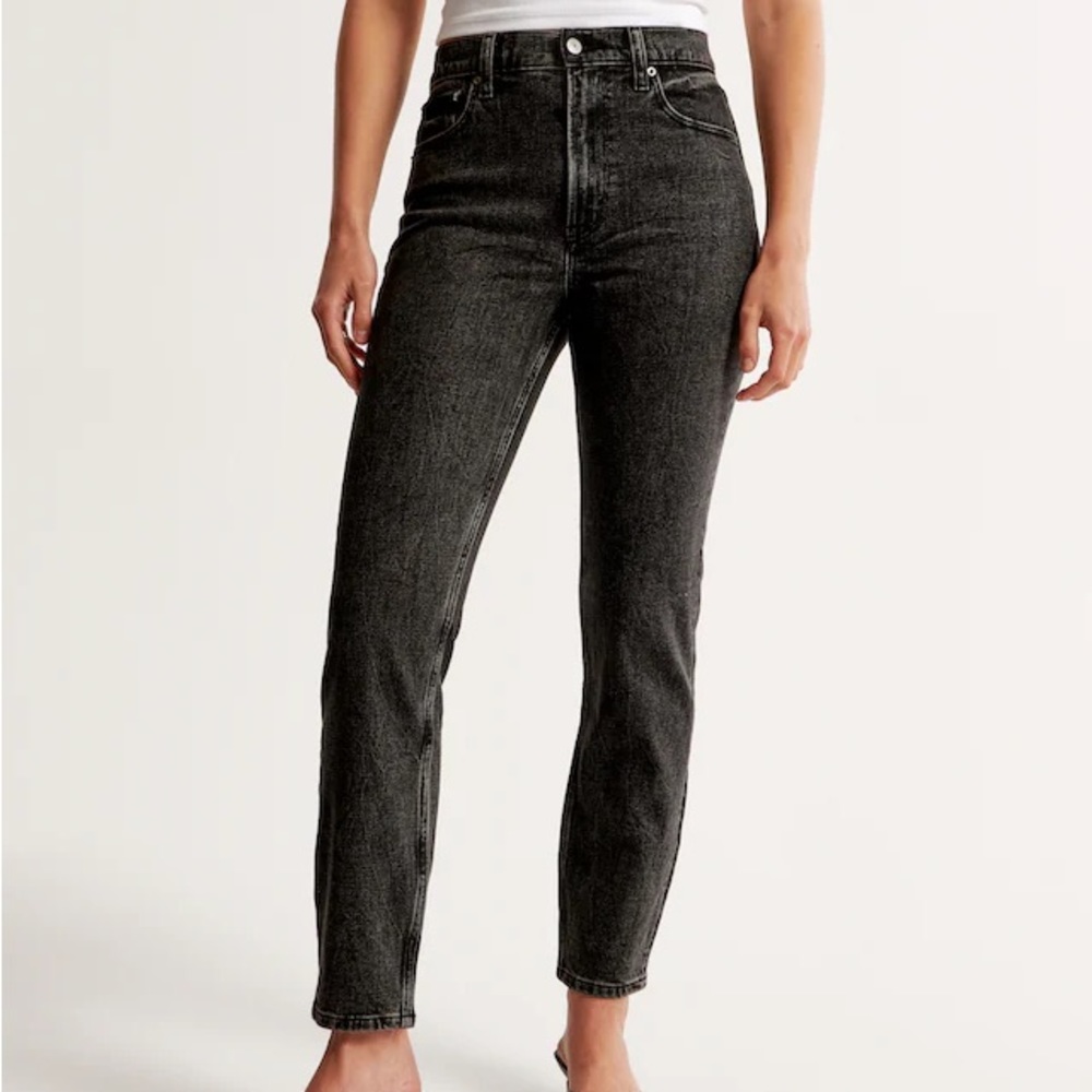 Abercrombie & Fitch curve love high rise mom jean